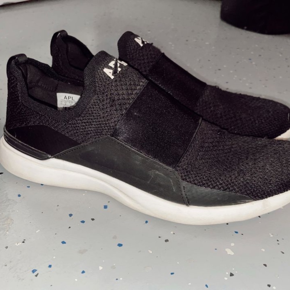 Mens APL Running Shoes - TechLoom Bliss Black size 10